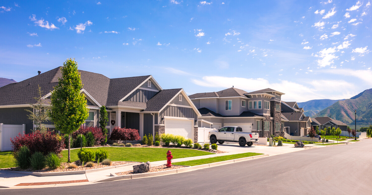 A street of modern houses on a development south of Salt Lake City in Utah, USA.