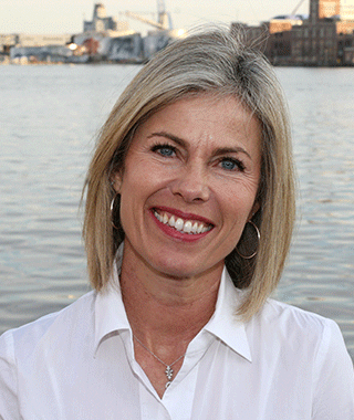 Kathleen-Lauman-Headshot