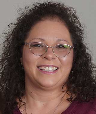 Dolores-Headshot